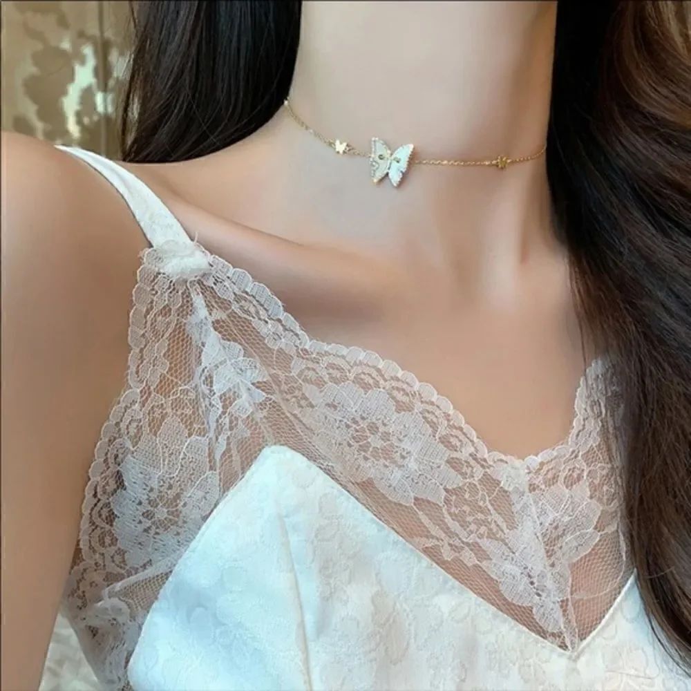 New Yellow Gold Diamond Shell Butterfly Necklace - Picture 4 of 9